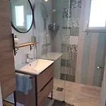 Hébergement de vacances D Hôte La Rivière 45m2 Jardin Et Piscine