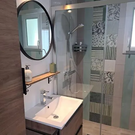 D La Riviere 45m2 Jardin Et Piscine *