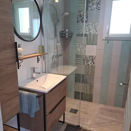 Semesterbostad D La Riviere 45m2 Jardin Et Piscine