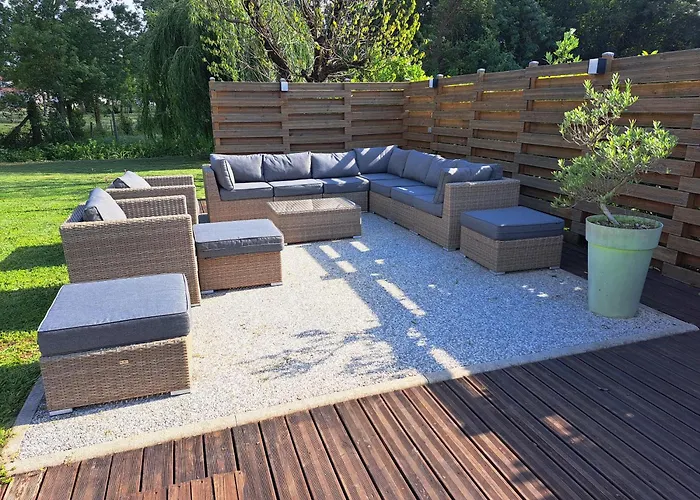 Pour Des Ideales * Aigrefeuille-dʼAunis